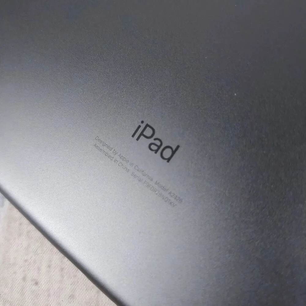 PARTS, AS-IS - Apple iPad 8th Gen 10.2
